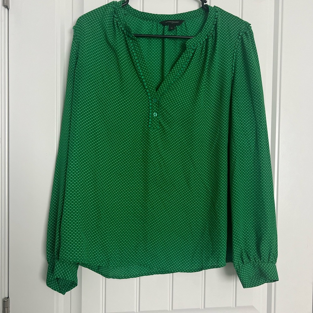 Green dress shirt